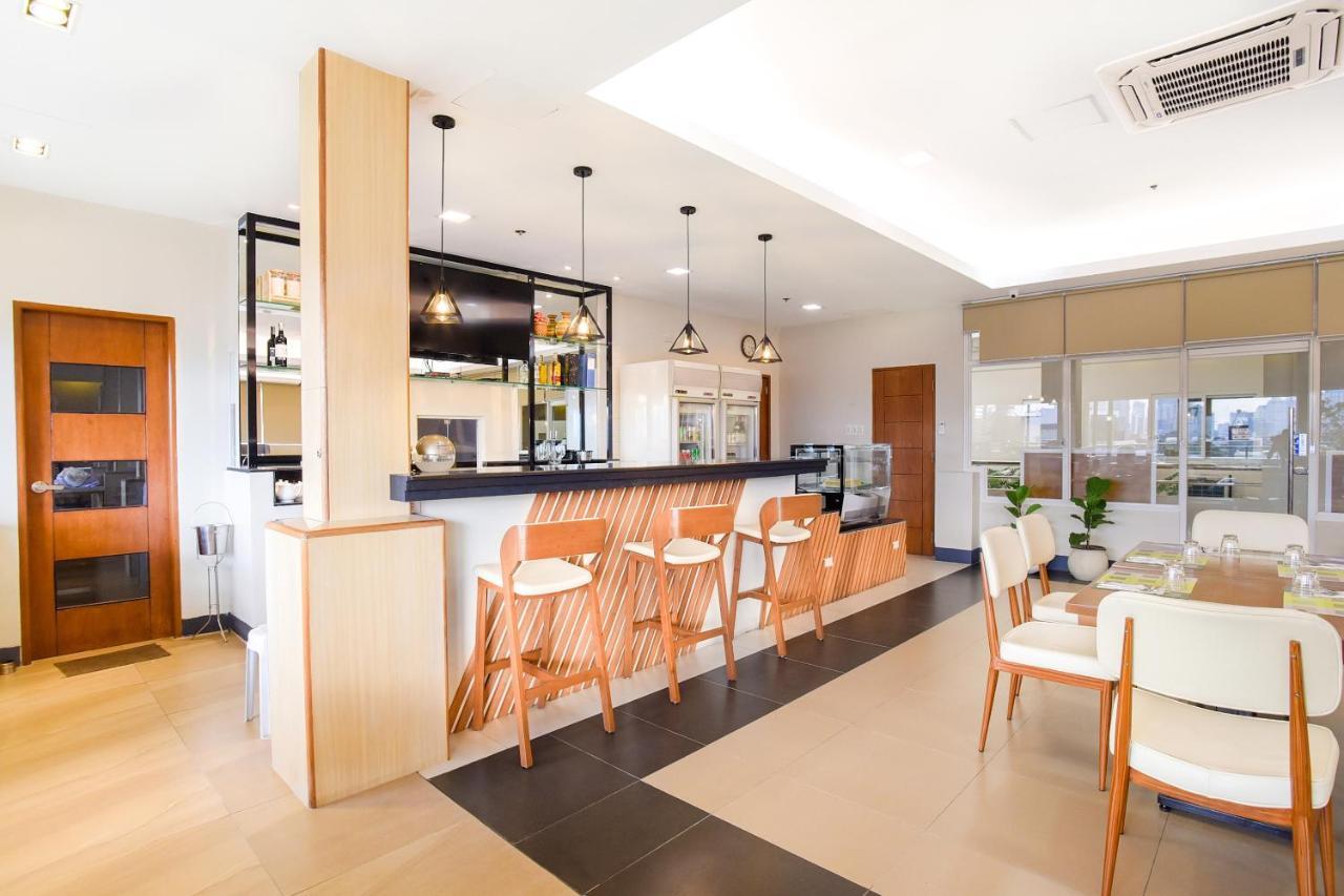 Hotel Merlo Makati City Ngoại thất bức ảnh