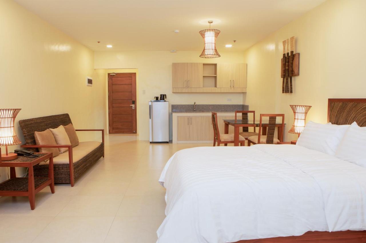 Hotel Merlo Makati City Ngoại thất bức ảnh